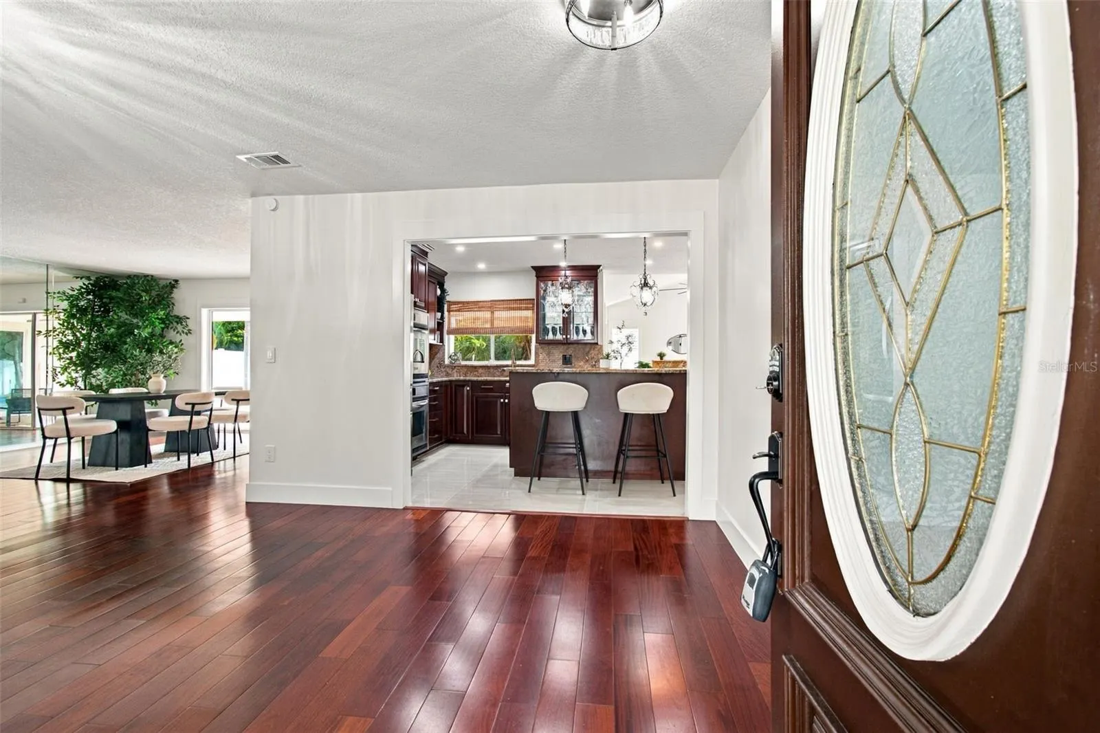 15113 ALEXIS DR
