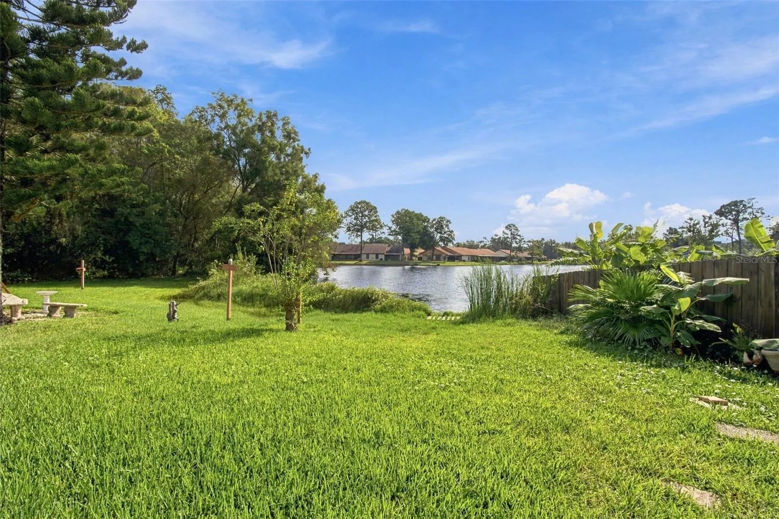 15113 ALEXIS DR