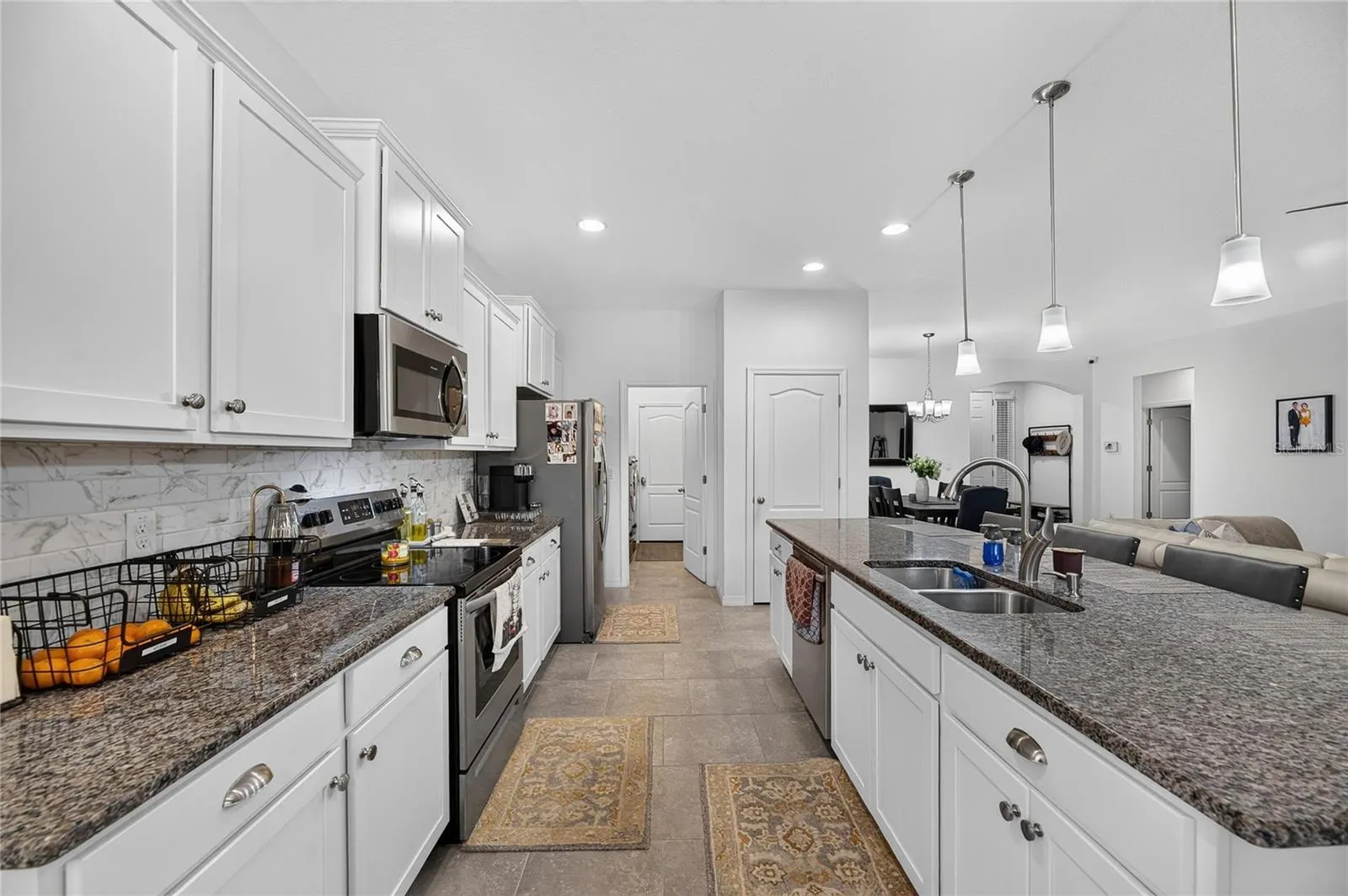 10619 SCENIC HOLLOW DR