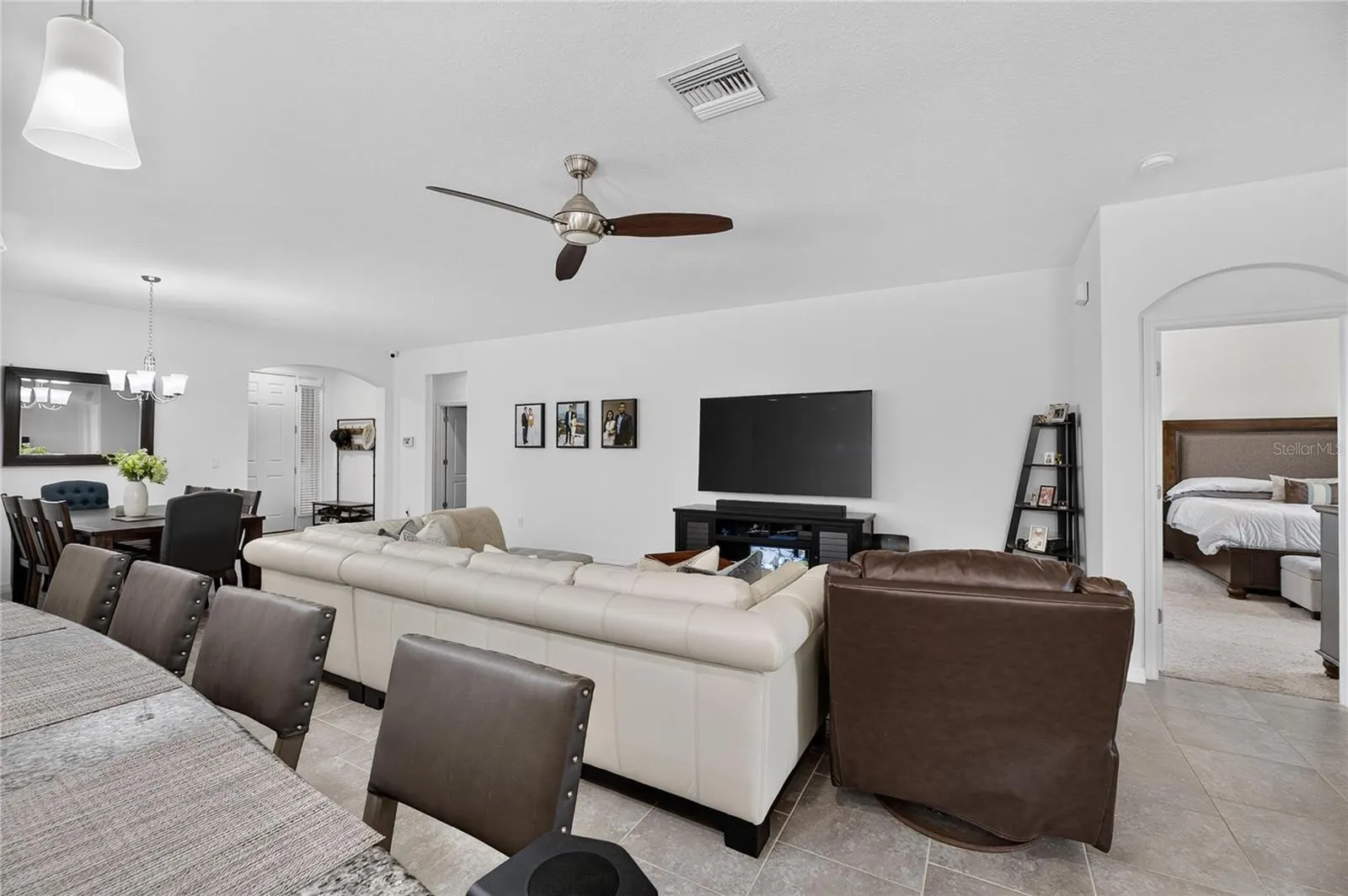 10619 SCENIC HOLLOW DR