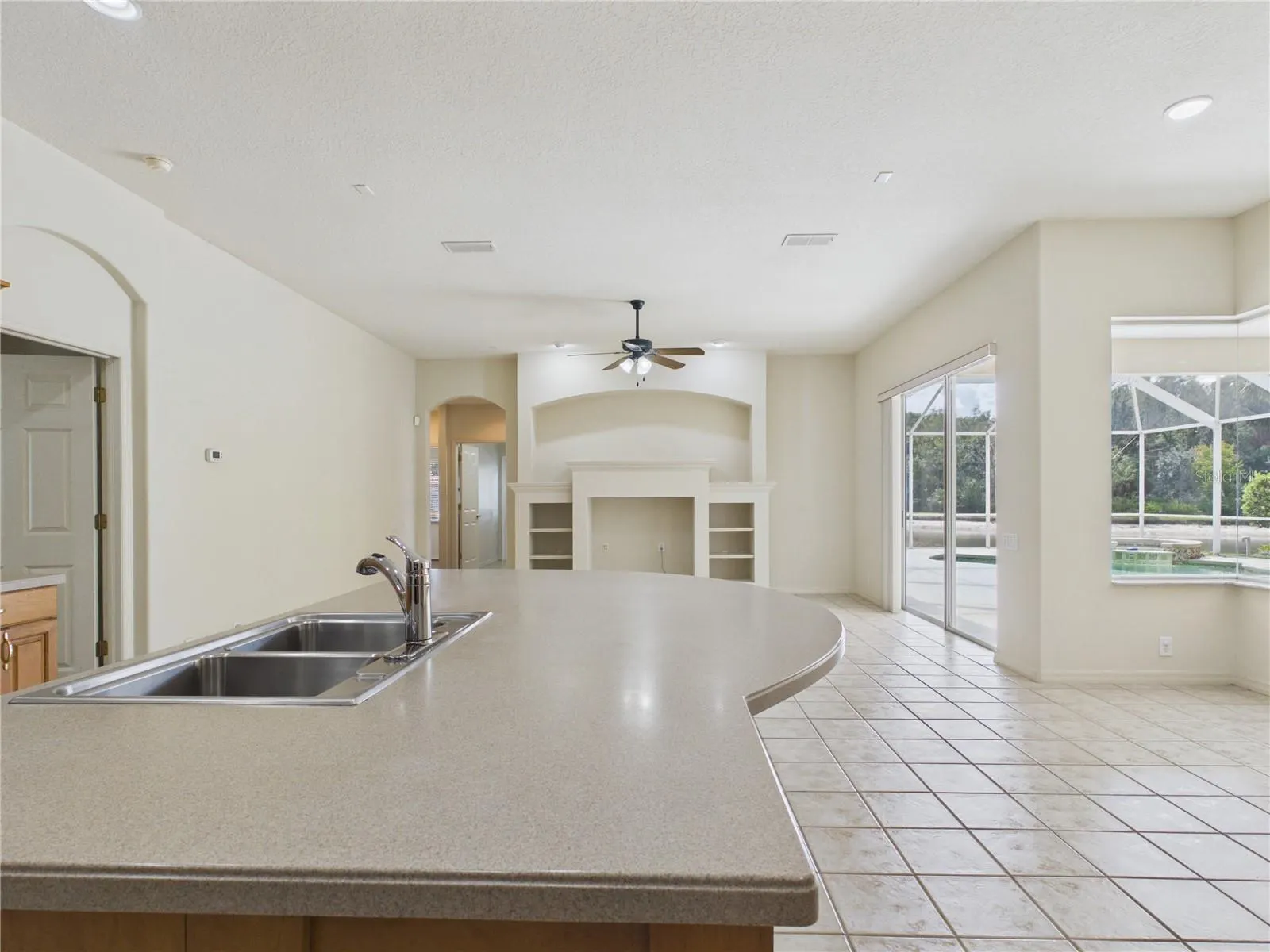 10207 ESTUARY DR