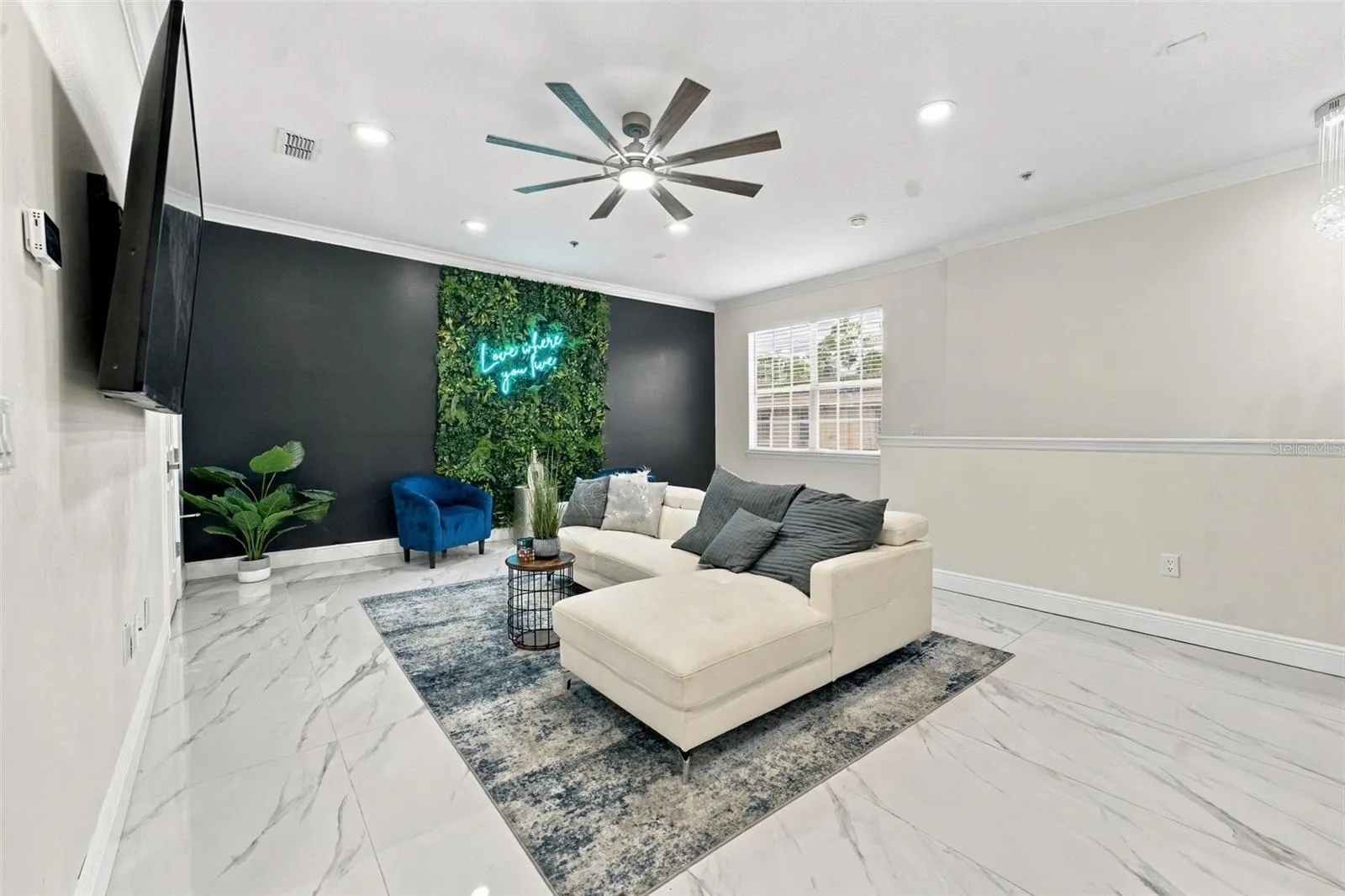 3111 W DE LEON ST #9 #9