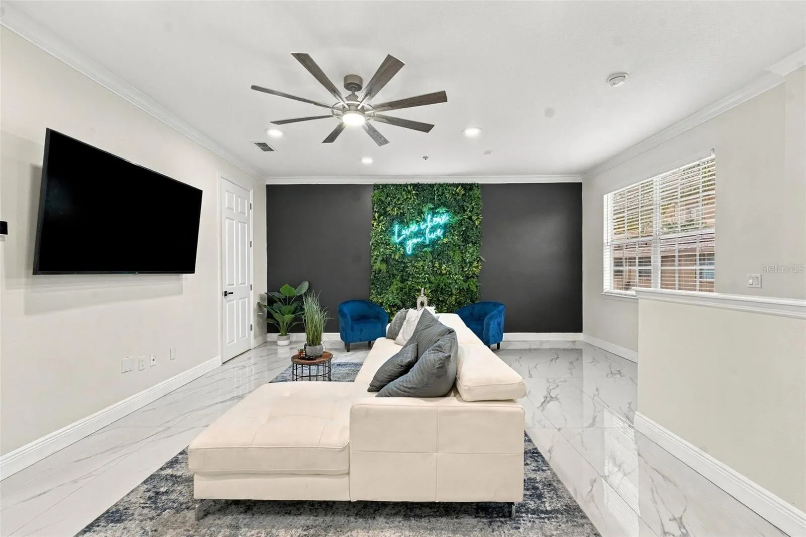 3111 W DE LEON ST #9 #9