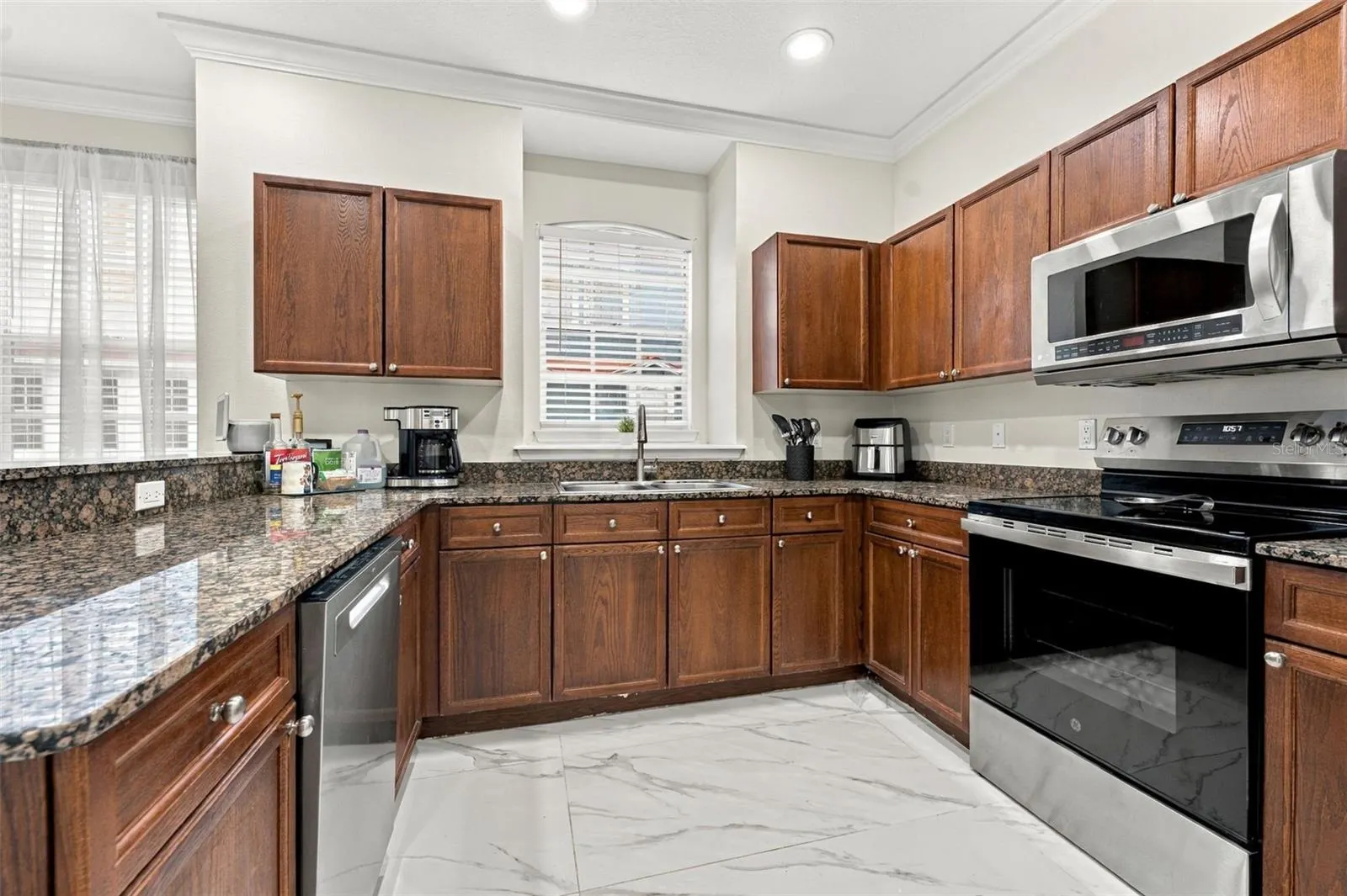 3111 W DE LEON ST #9 #9
