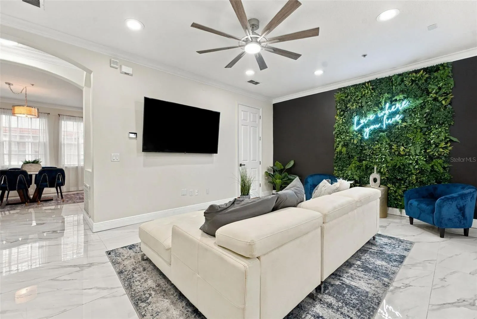 3111 W DE LEON ST #9 #9