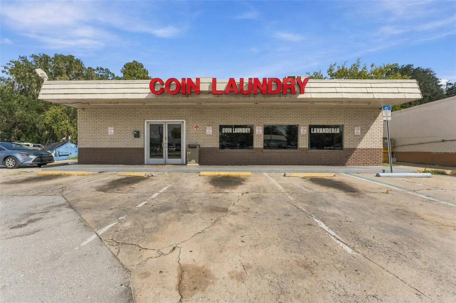 116 N CHARLESTON AVE