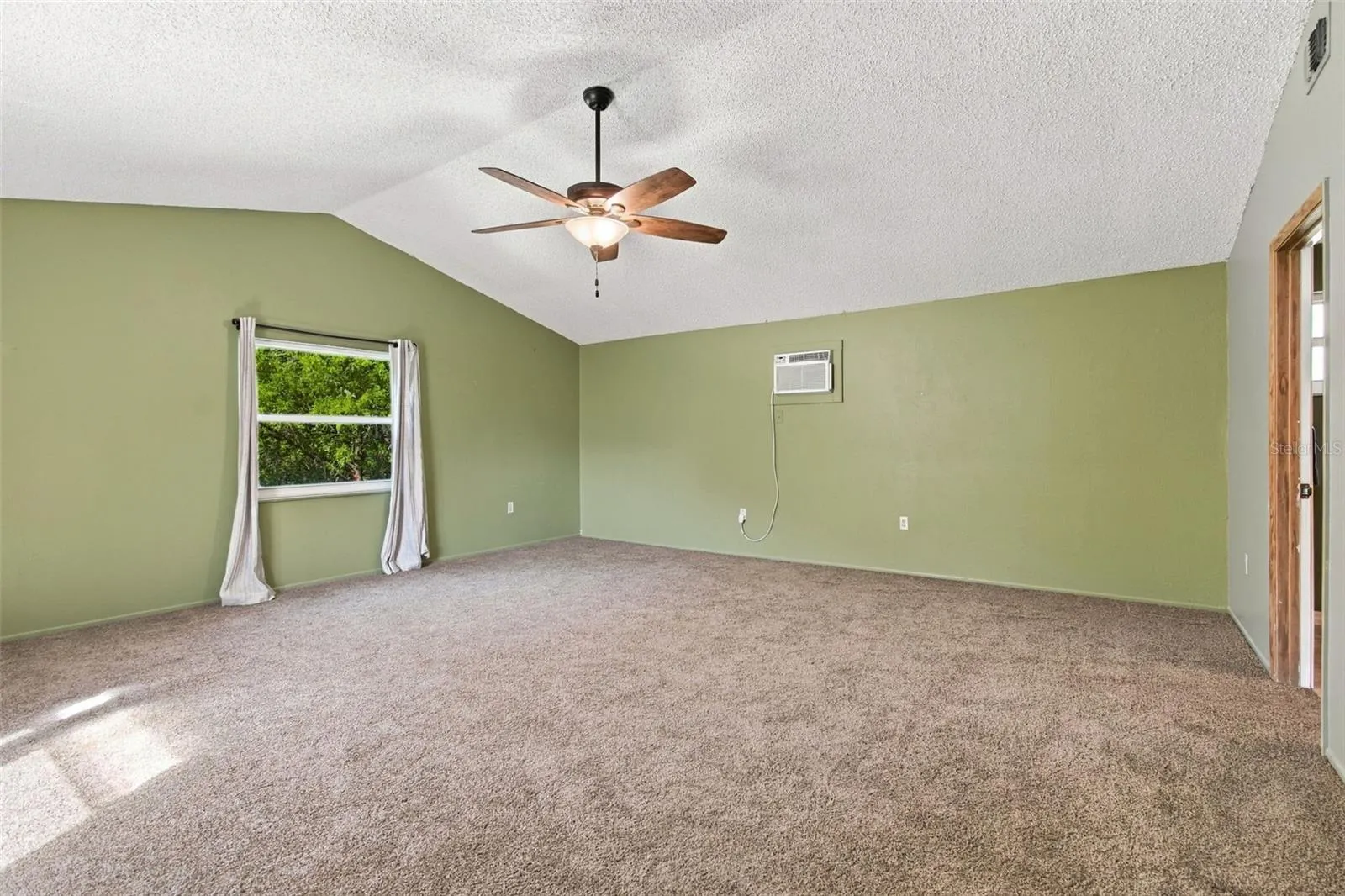 11525 MURCOTT WAY