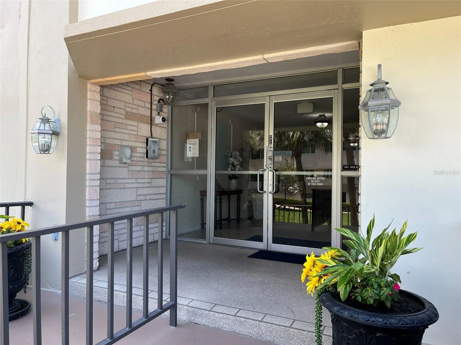 100 BLUFF VIEW DR #211A #211A