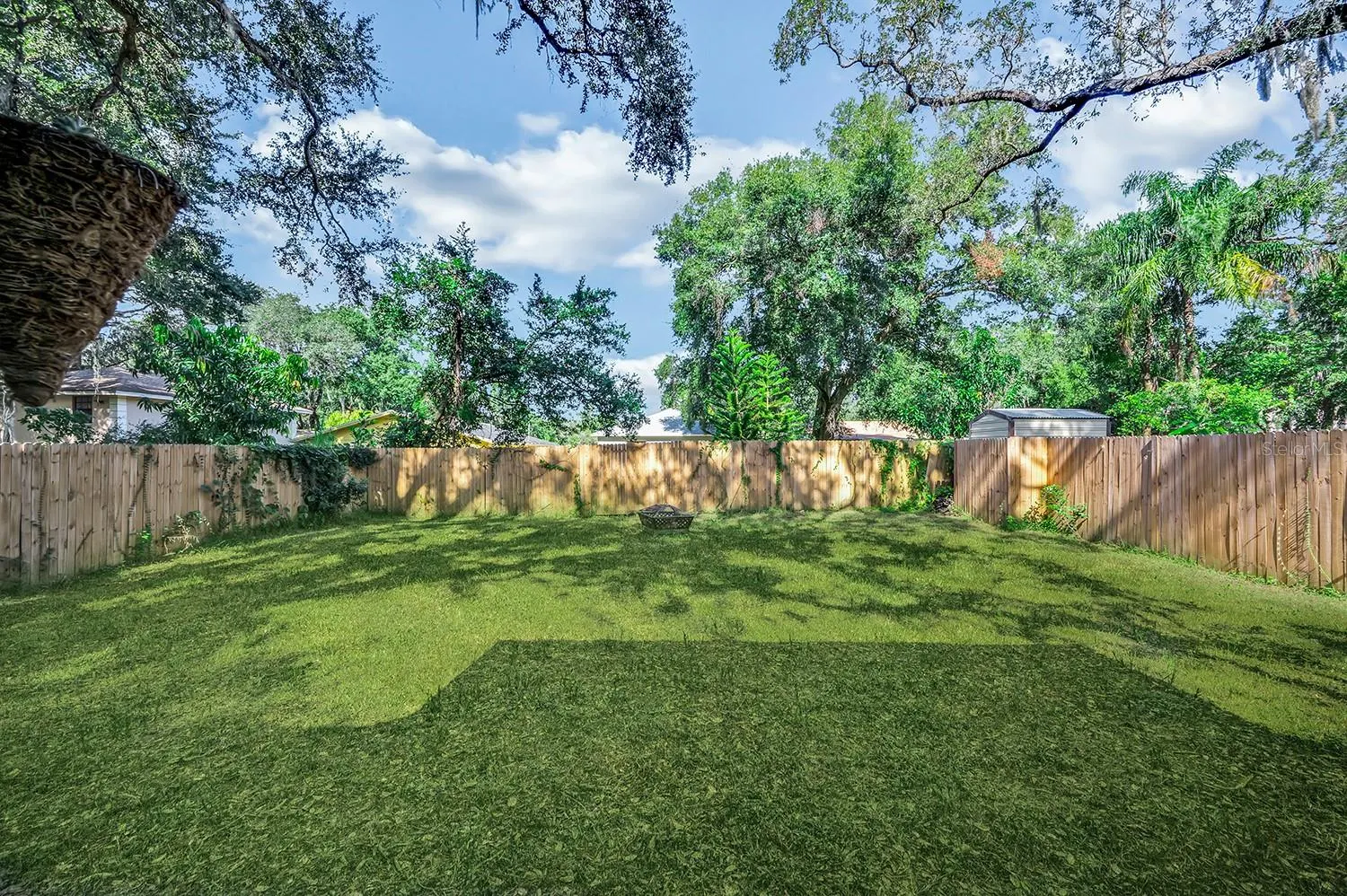 1606 E IDA ST