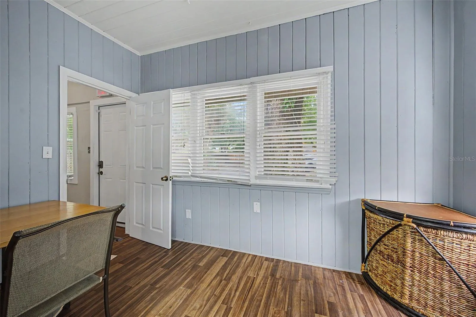 2019 MANATEE AVE W