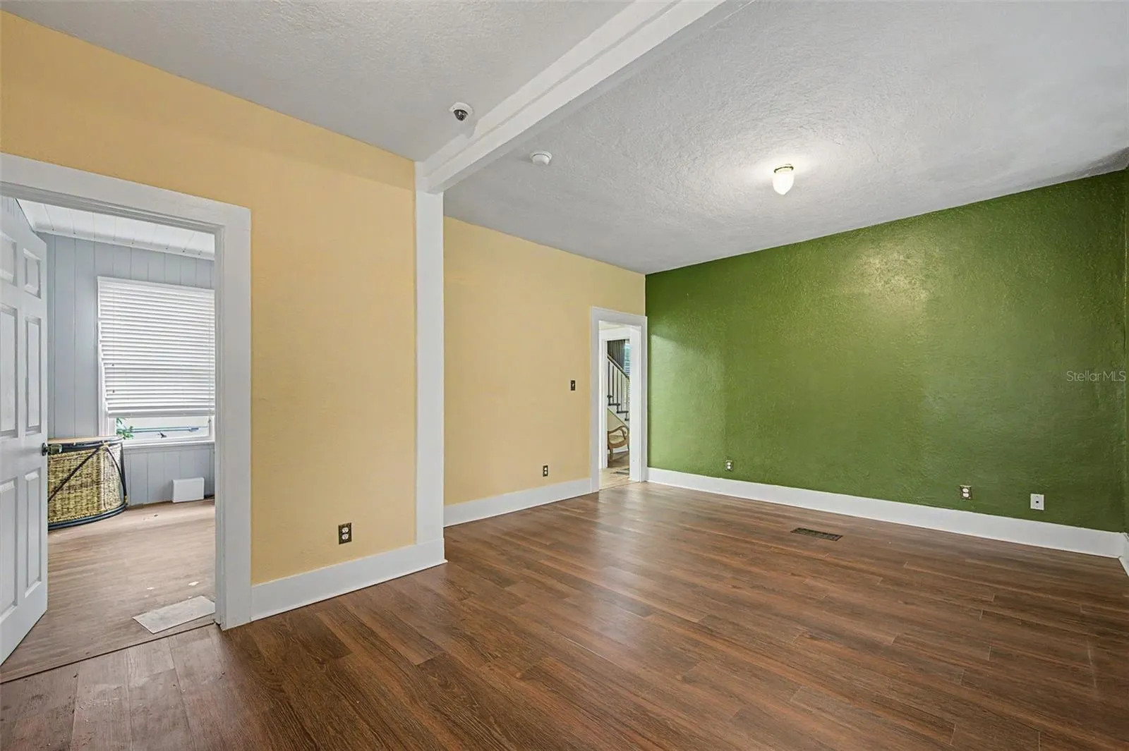 2019 MANATEE AVE W