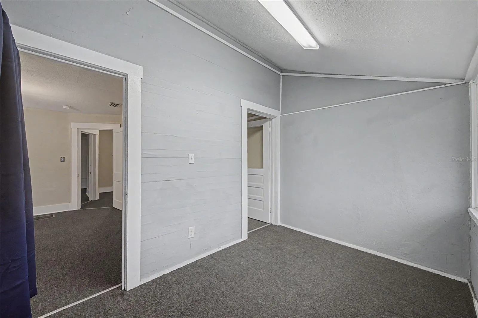 2019 MANATEE AVE W