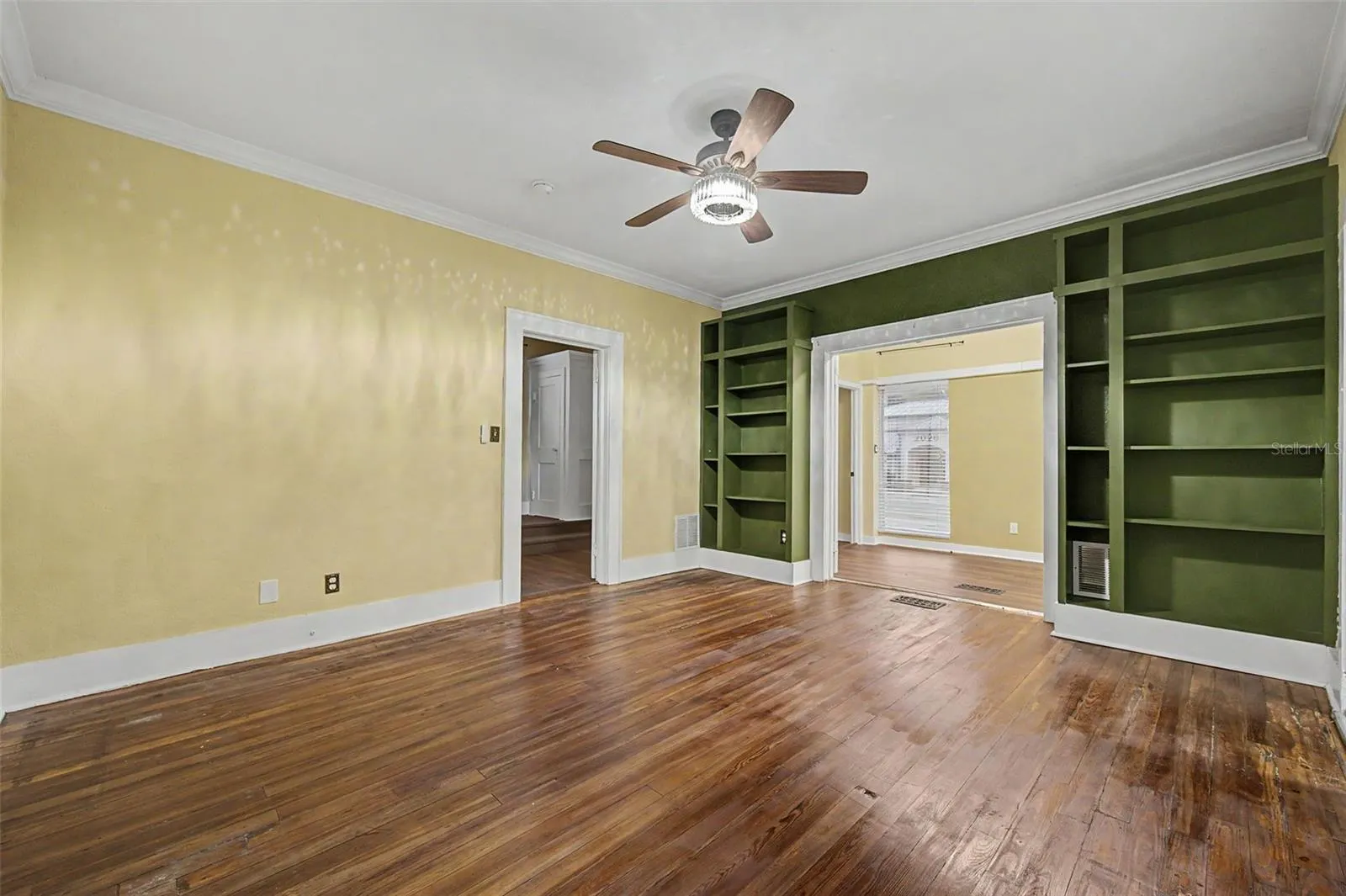 2019 MANATEE AVE W