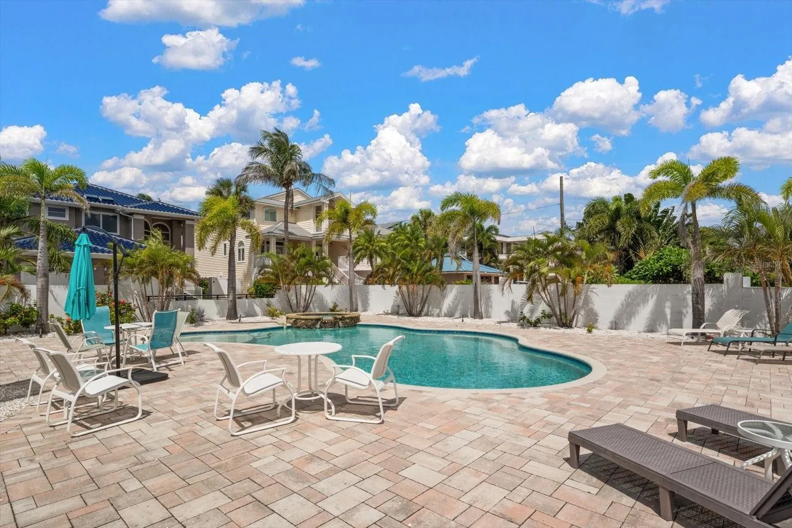 1512 GULF BLVD