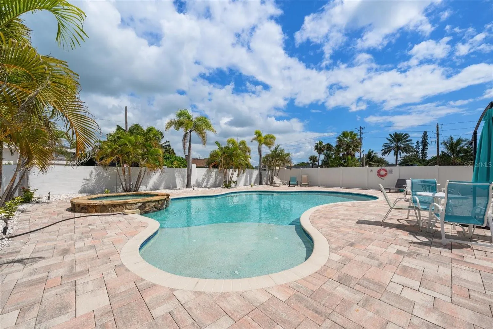 1512 GULF BLVD