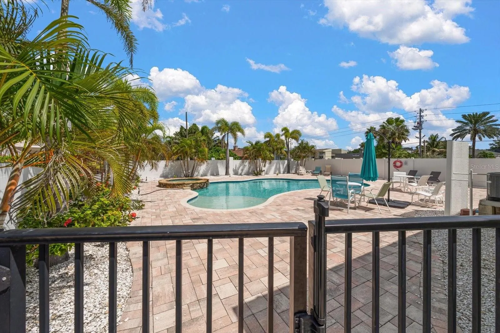 1512 GULF BLVD
