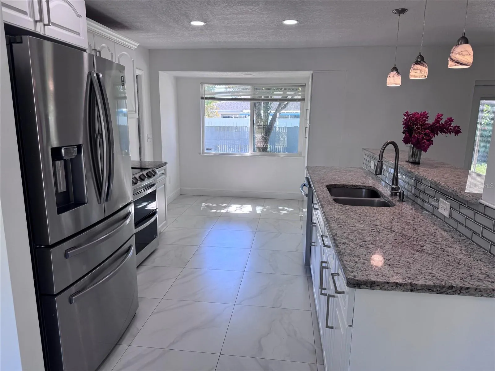 5208 CARROLLWOOD MEADOWS DR
