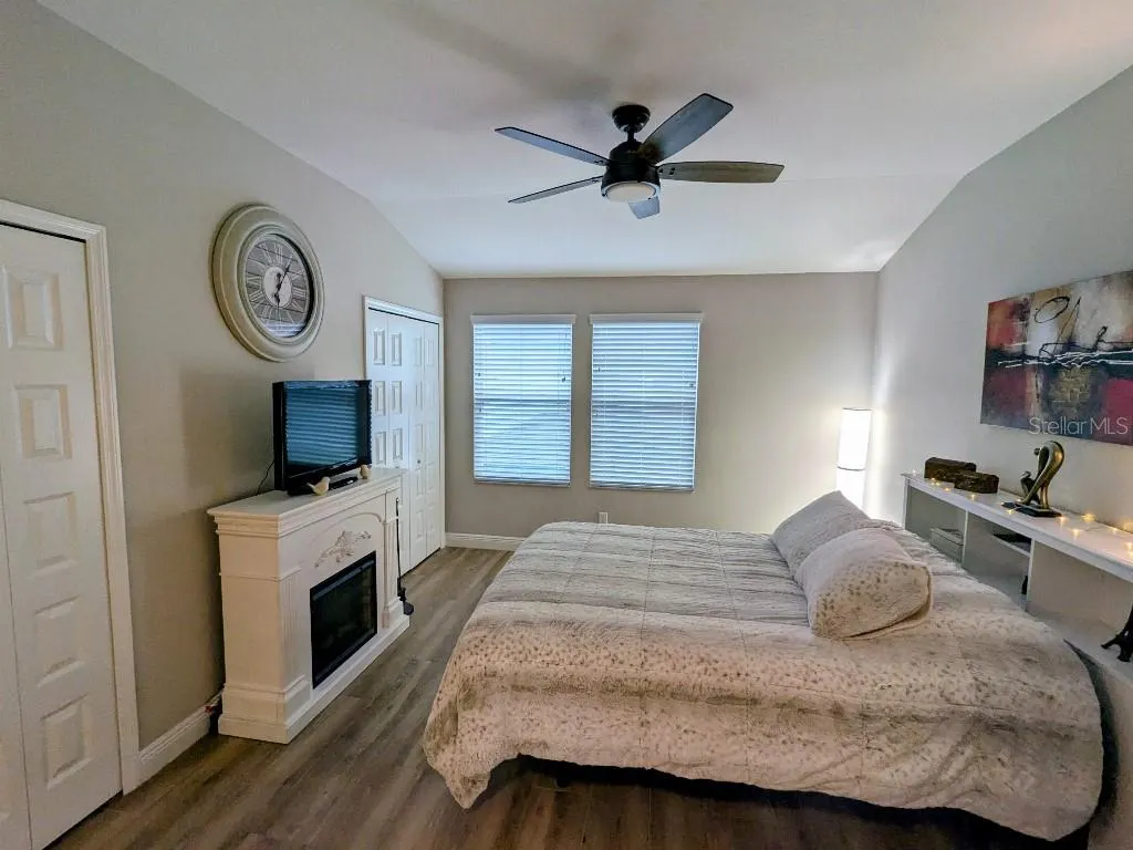 2454 FOGGY CREEK CIR