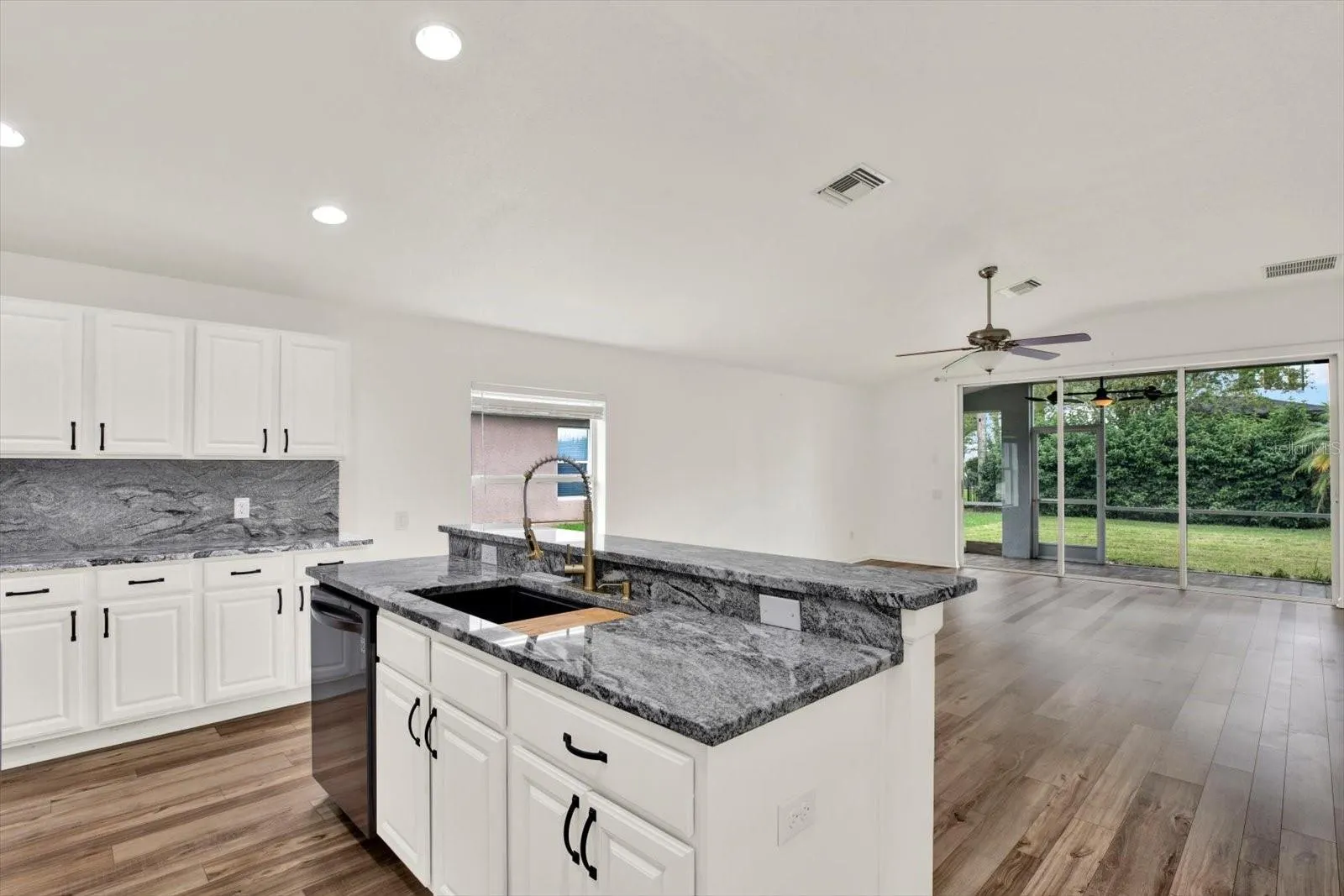 5809 100TH AVE