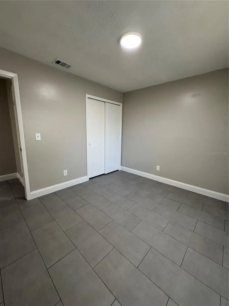 609 AVOCADO DR