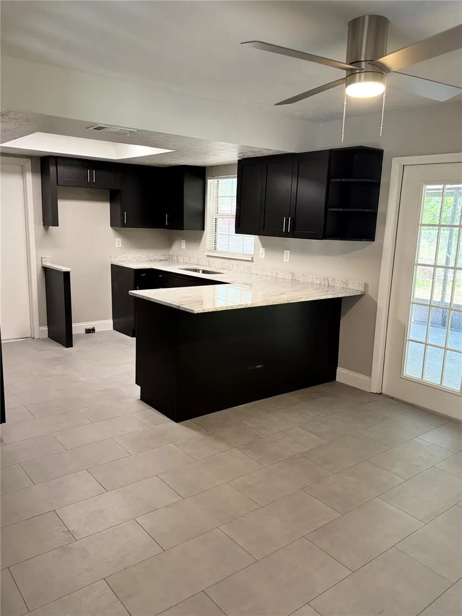 609 AVOCADO DR