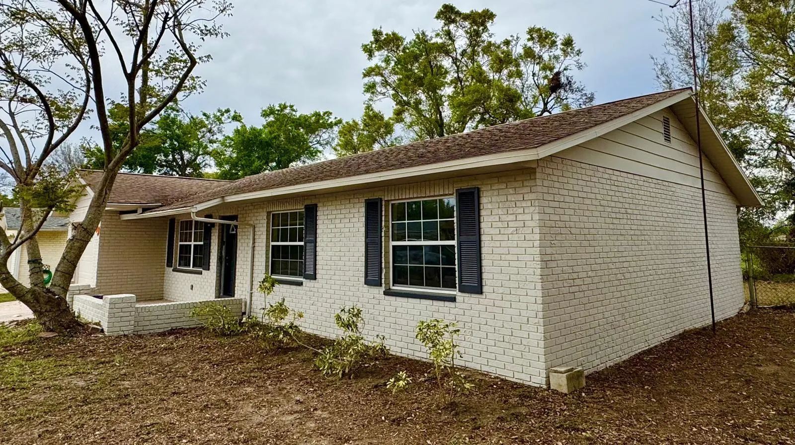 609 AVOCADO DR