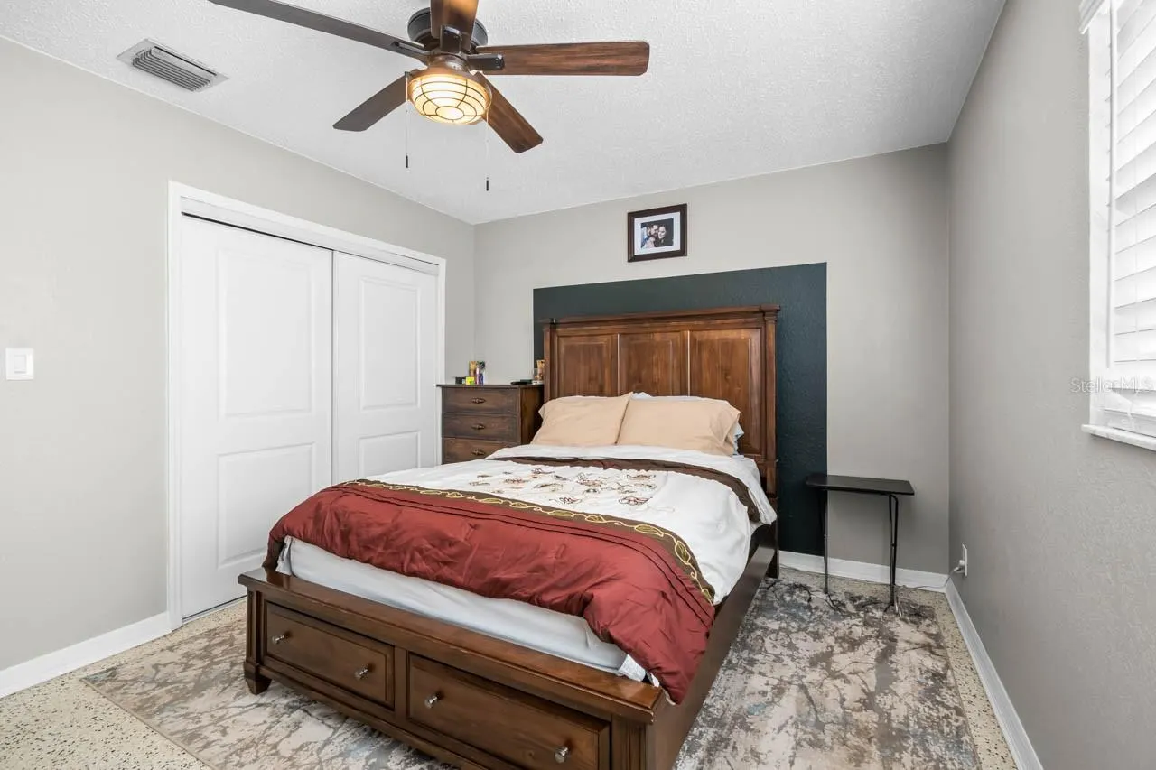 500 FLORIDA CIR S