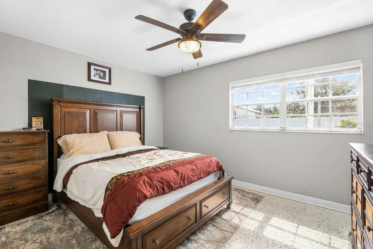 500 FLORIDA CIR S
