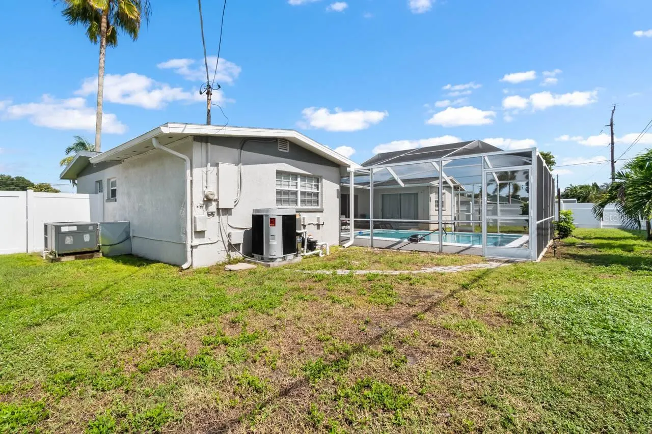 500 FLORIDA CIR S