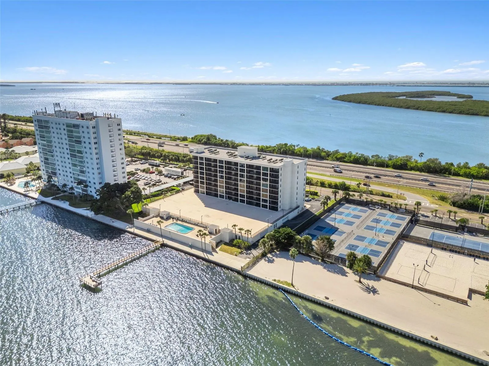 7100 SUNSHINE SKYWAY LN S #901 #901