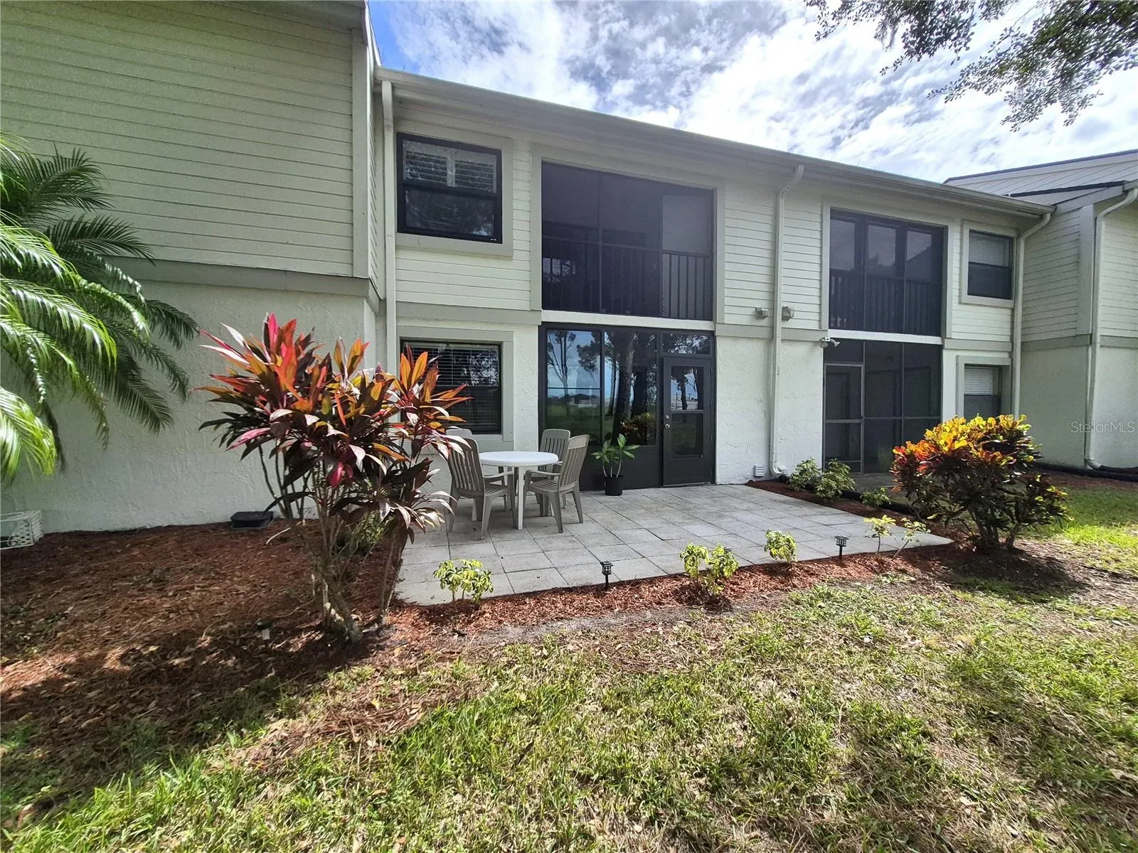 305 MEADOW LN #305 #305