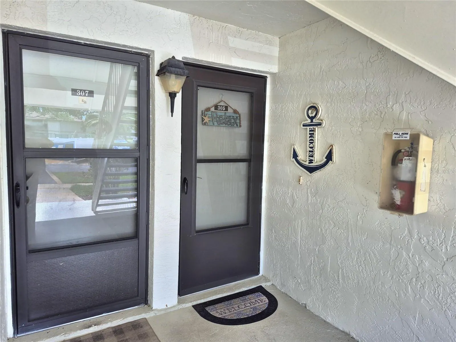 305 MEADOW LN #305 #305