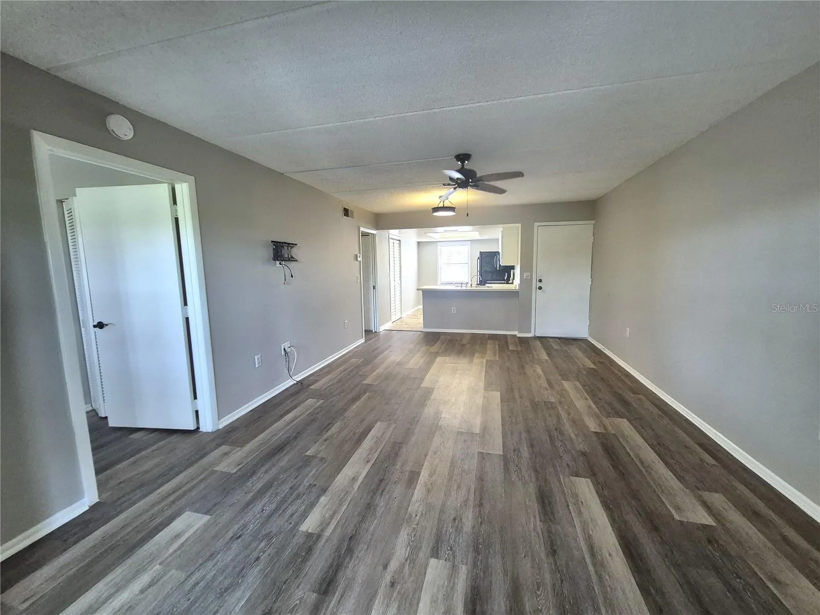 305 MEADOW LN #305 #305