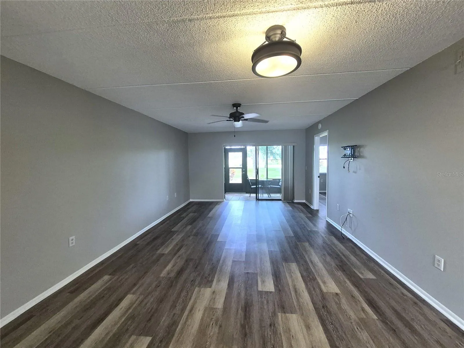 305 MEADOW LN #305 #305