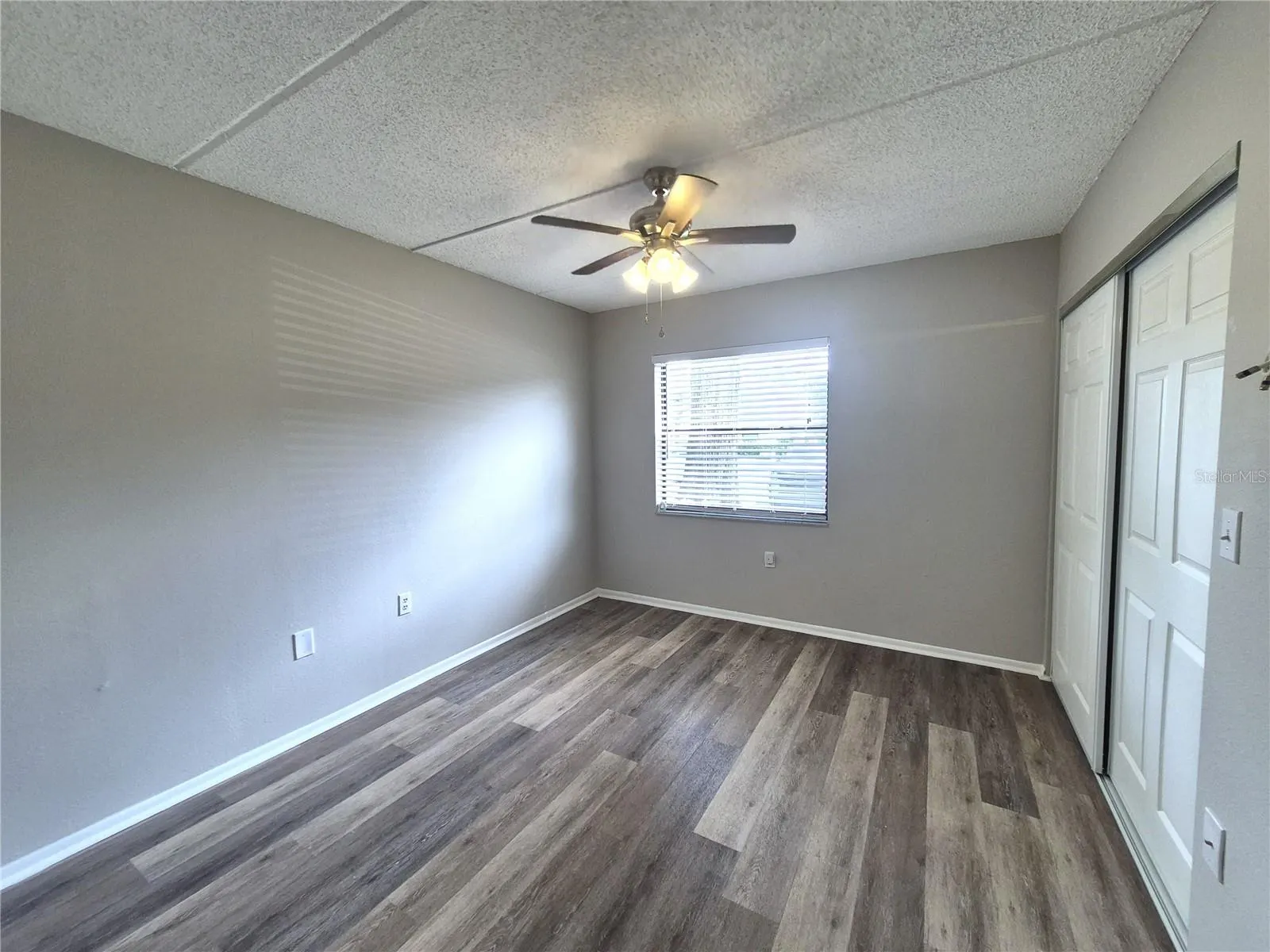 305 MEADOW LN #305 #305