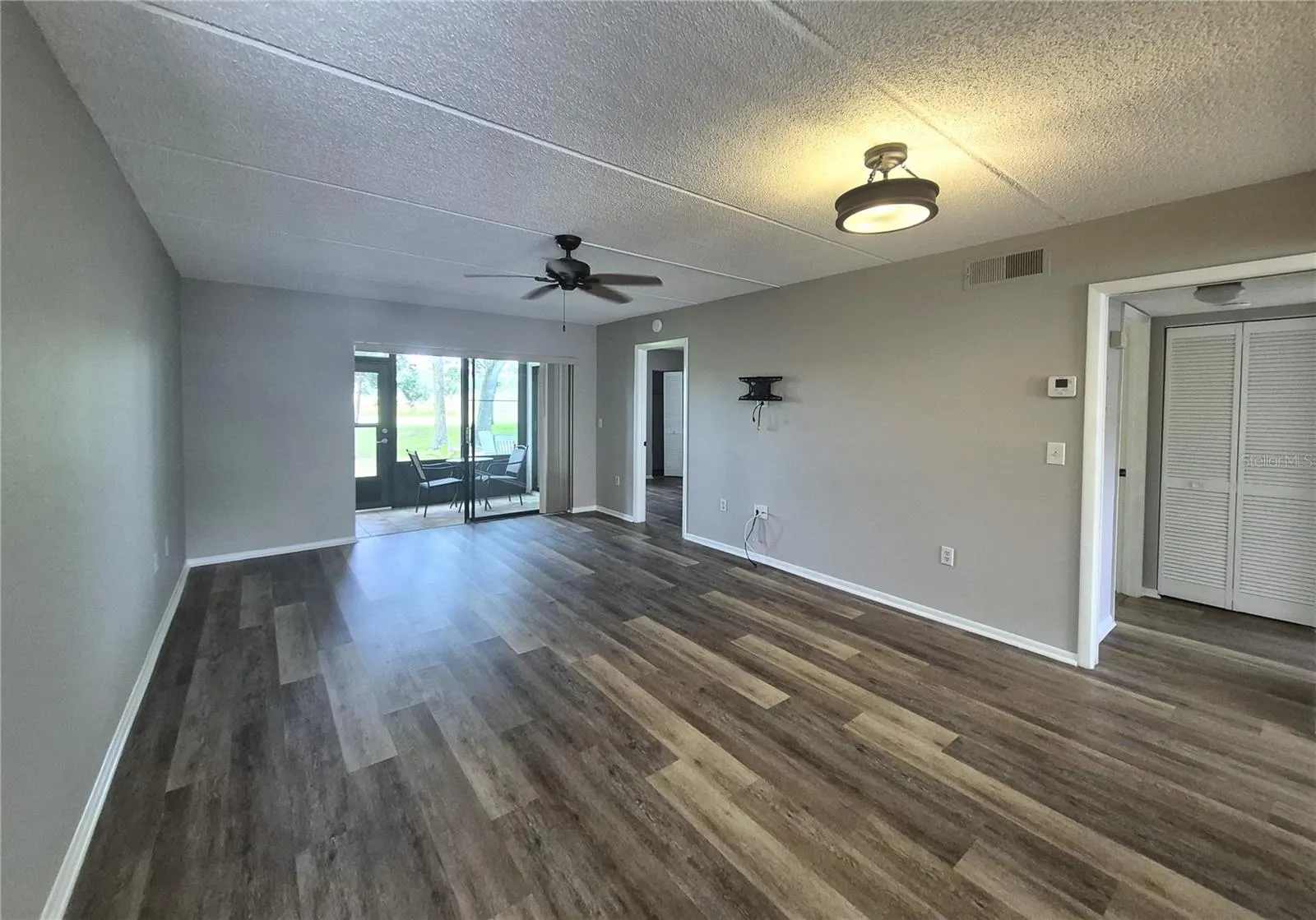 305 MEADOW LN #305 #305