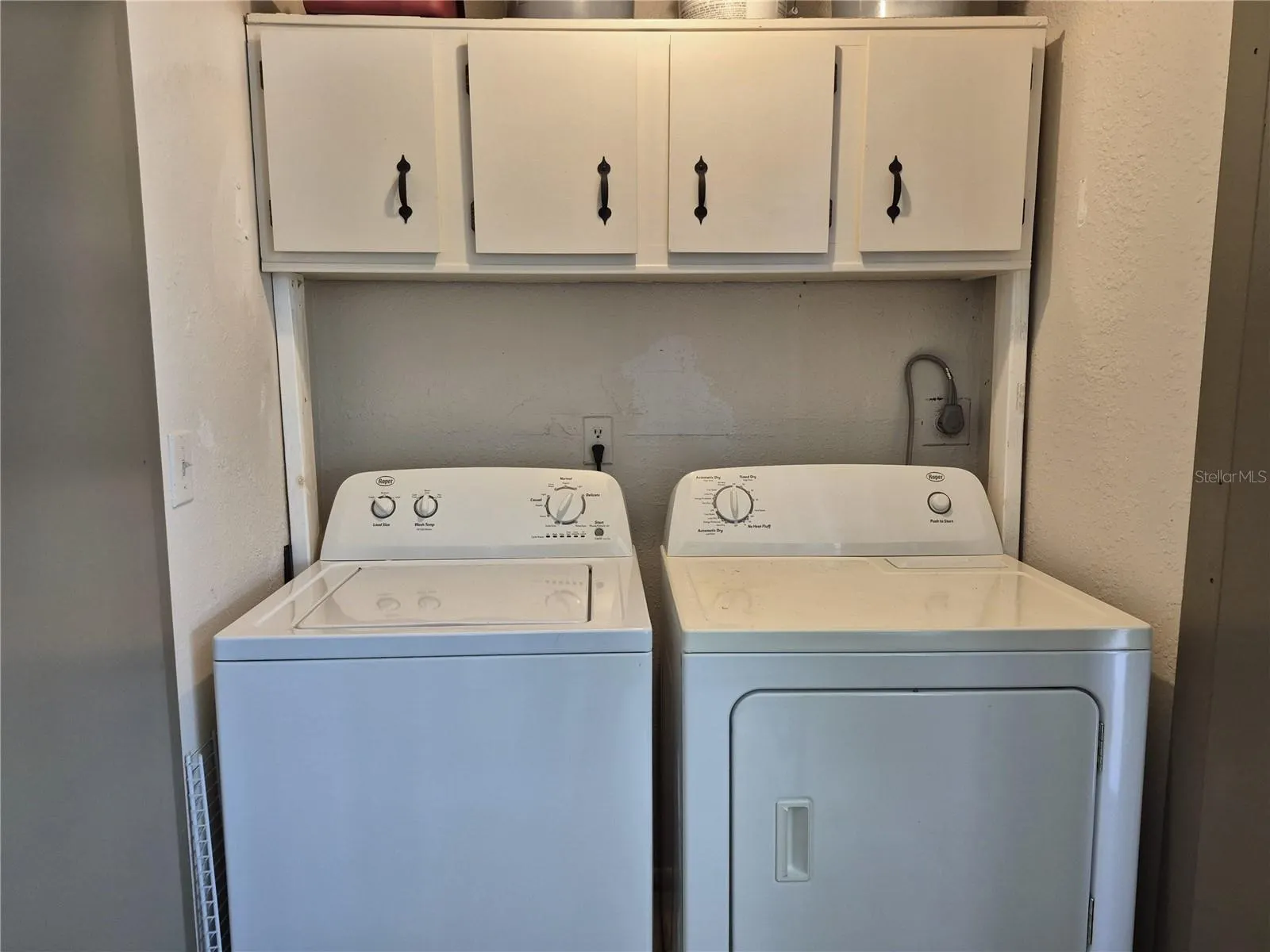 305 MEADOW LN #305 #305