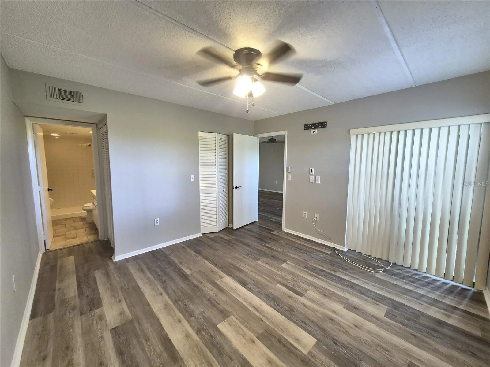305 MEADOW LN #305 #305