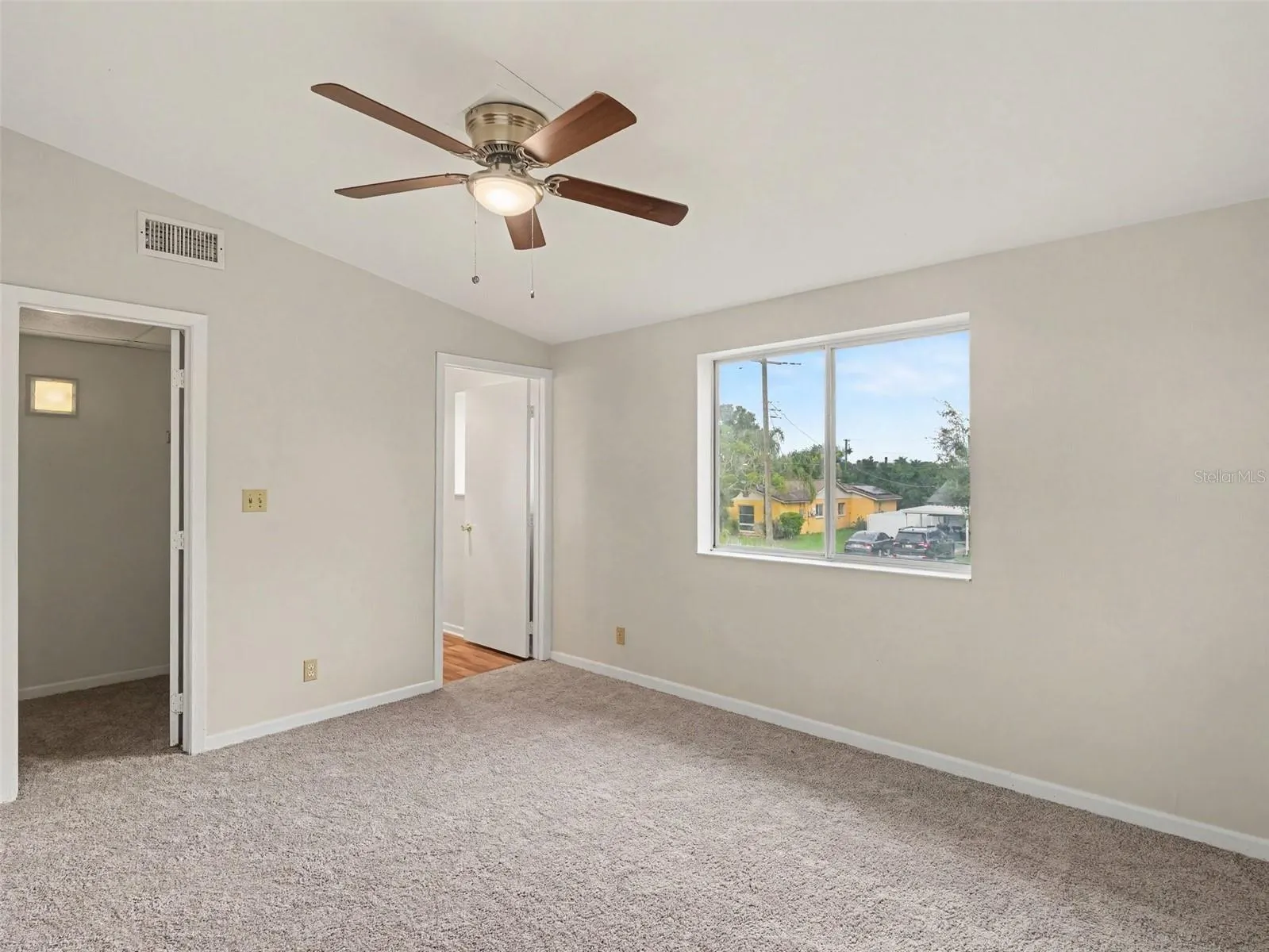 6306 FLORIDA CIR E