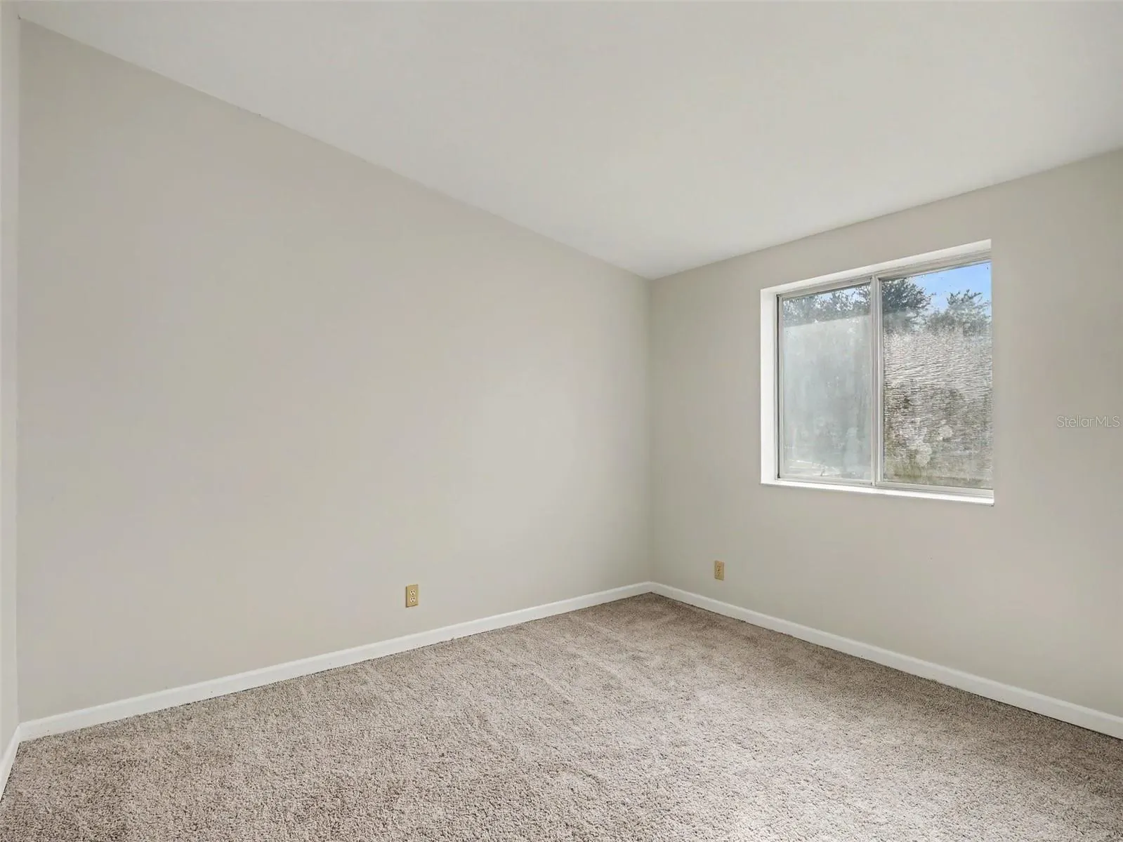 6306 FLORIDA CIR E