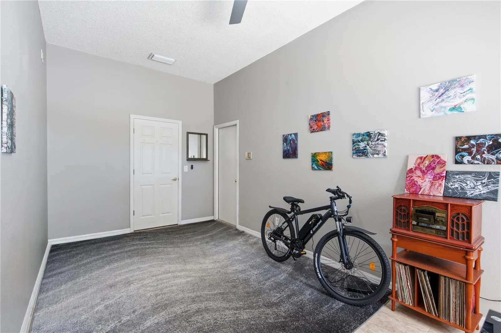1187 BLACKRUSH DR