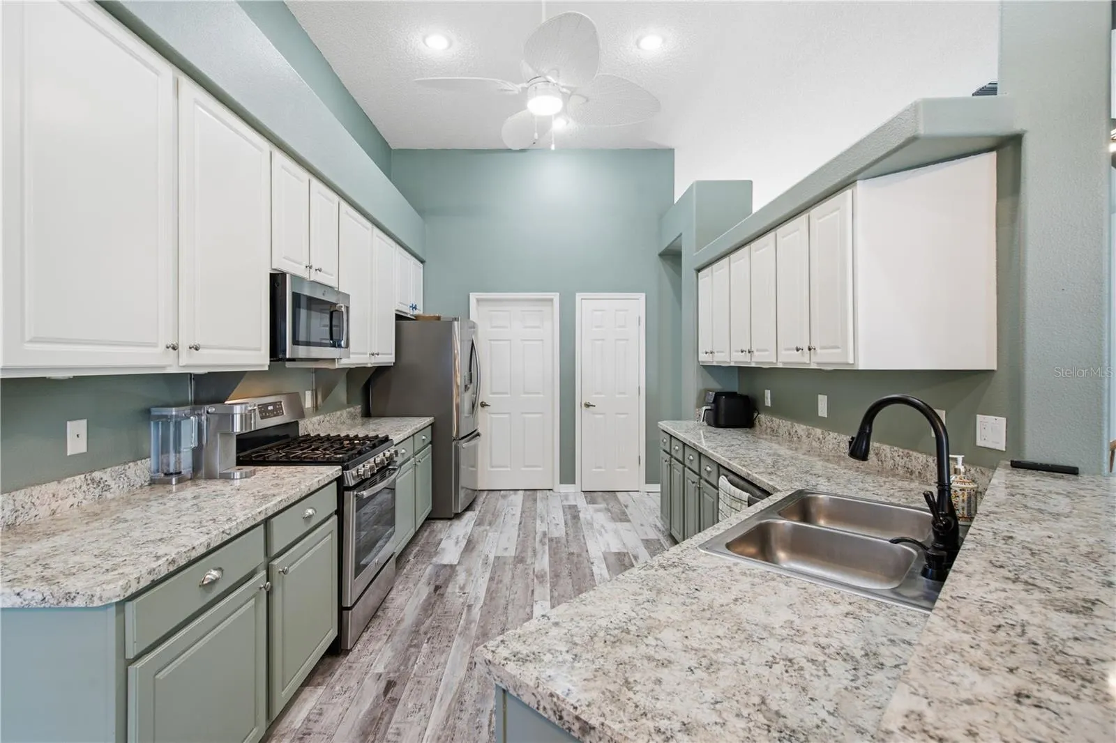 1187 BLACKRUSH DR