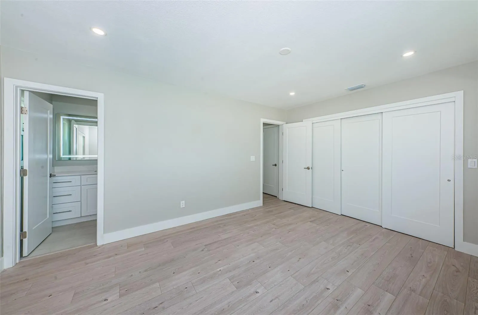 416 55TH AVE