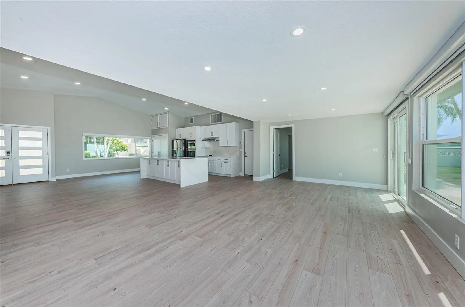 416 55TH AVE
