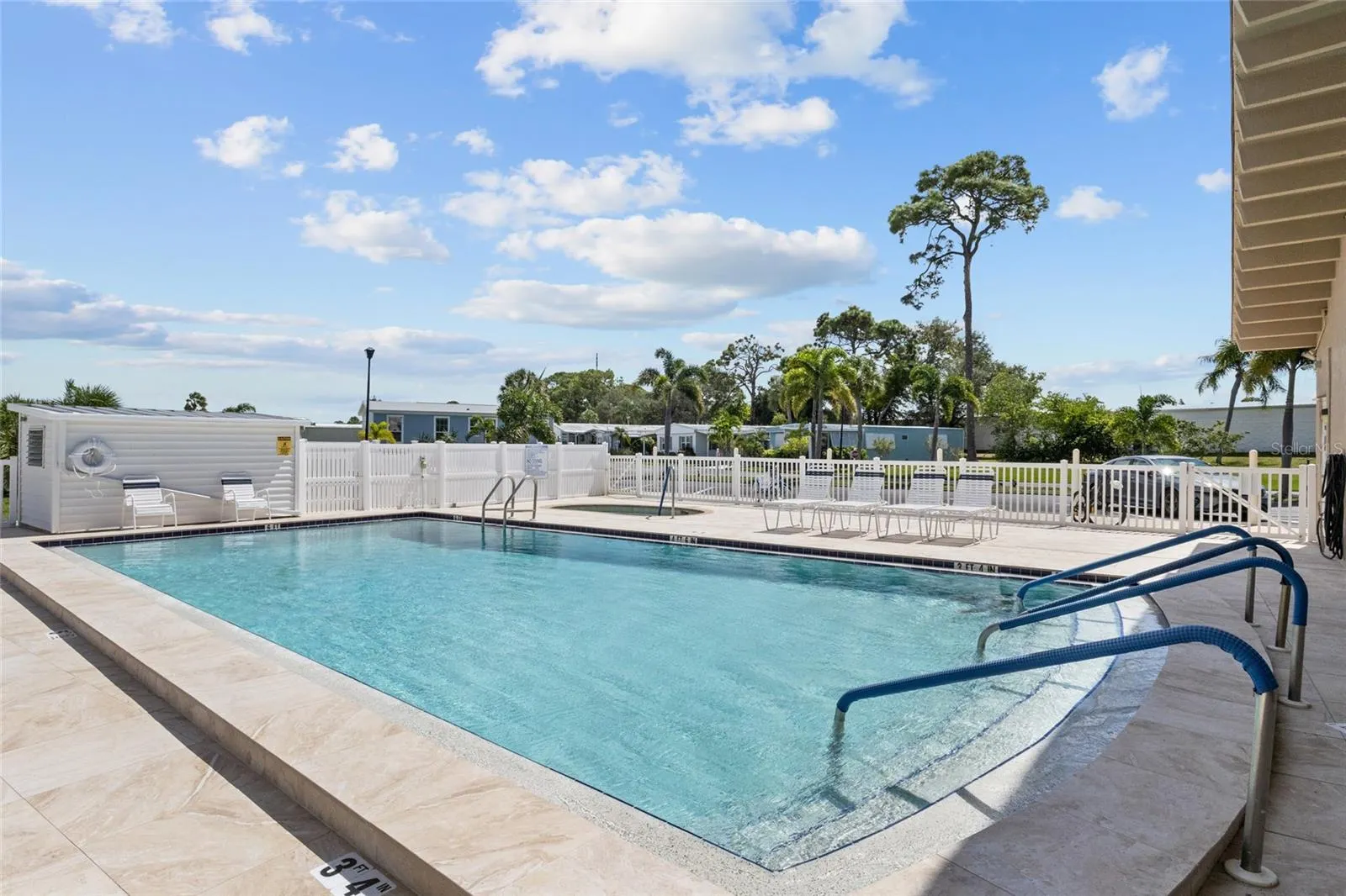 2253 PIAZZA DR