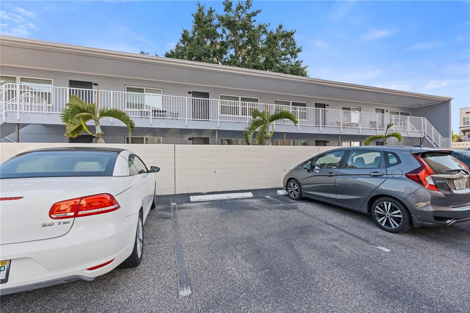 1120 N SHORE DR NE #405 #405