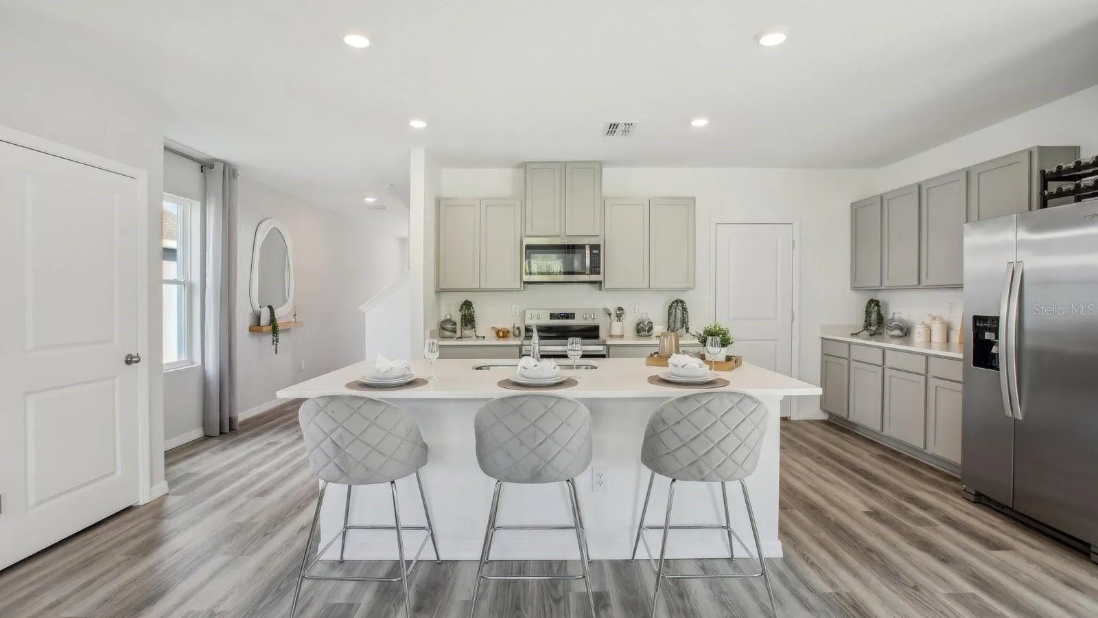 4616 HIDDEN FARM DR