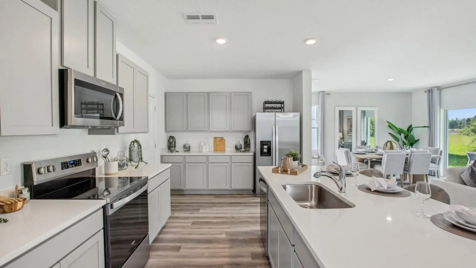 4616 HIDDEN FARM DR