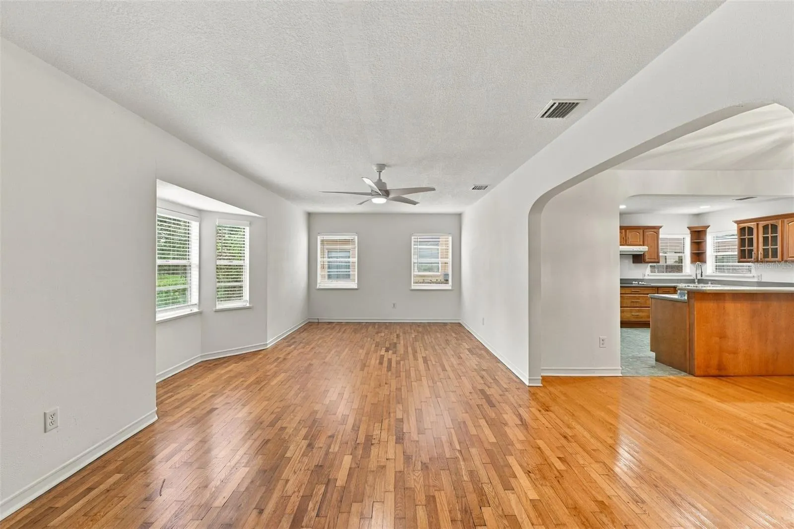 212 S BRADFORD AVE