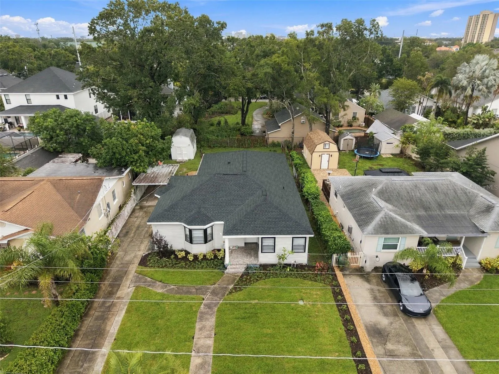 212 S BRADFORD AVE